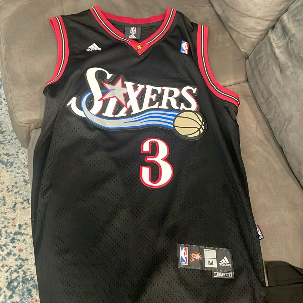 Allen Iverson Philadelphia 76ers medium jersey